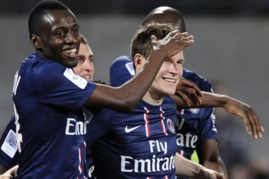  法甲黑马布雷斯特爆冷击败朗斯  