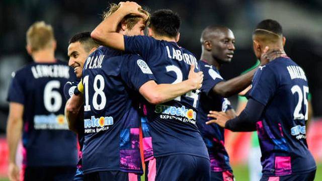  昂热vs洛里昂上演保级生死战  